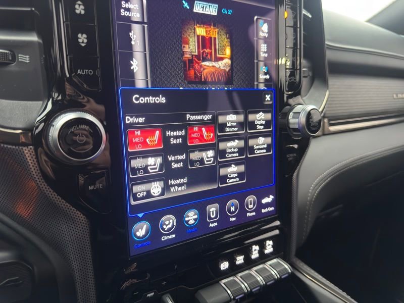 Used 2021 RAM 3500 Limited image 15