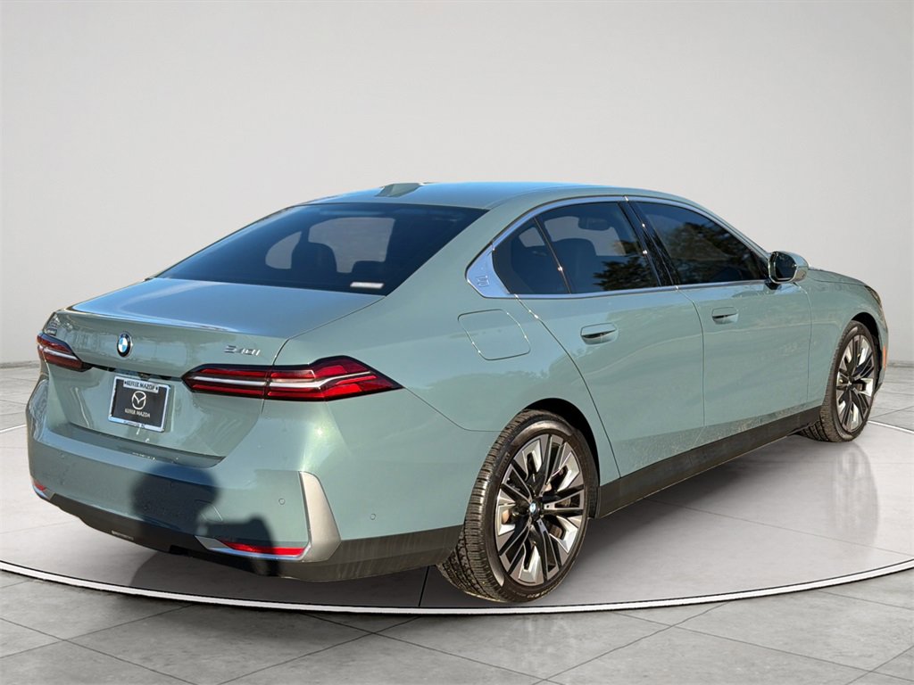 Used 2026 BMW 540i xDrive image 19