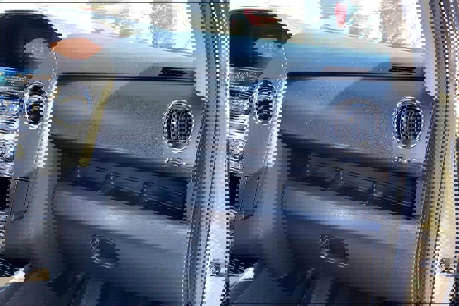 Used 2012 Honda Pilot Touring image 15