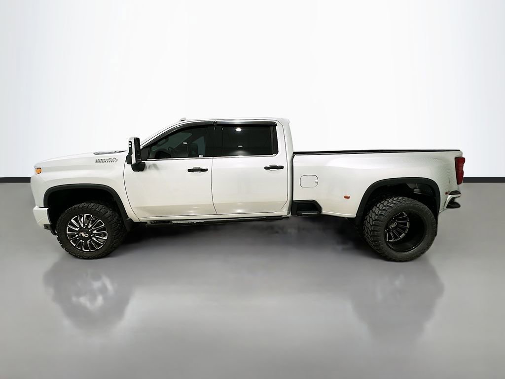 Used 2022 Chevrolet Silverado 3500 High Country w/ Safety Package II image 4