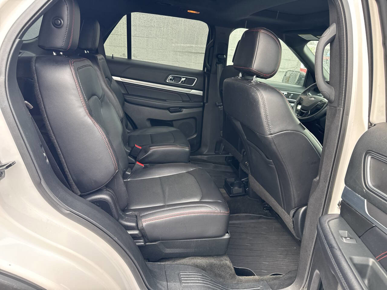 Used 2017 Ford Explorer Sport image 23