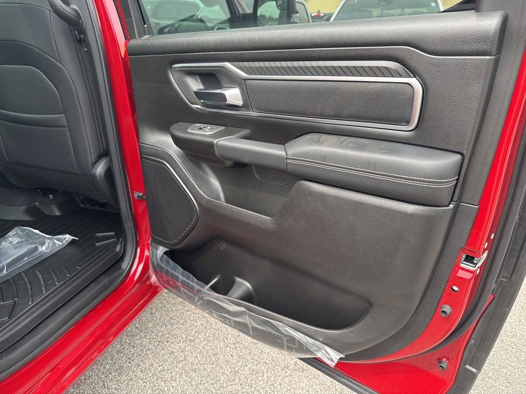 New 2026 RAM 1500 4x4 Crew Cab image 24
