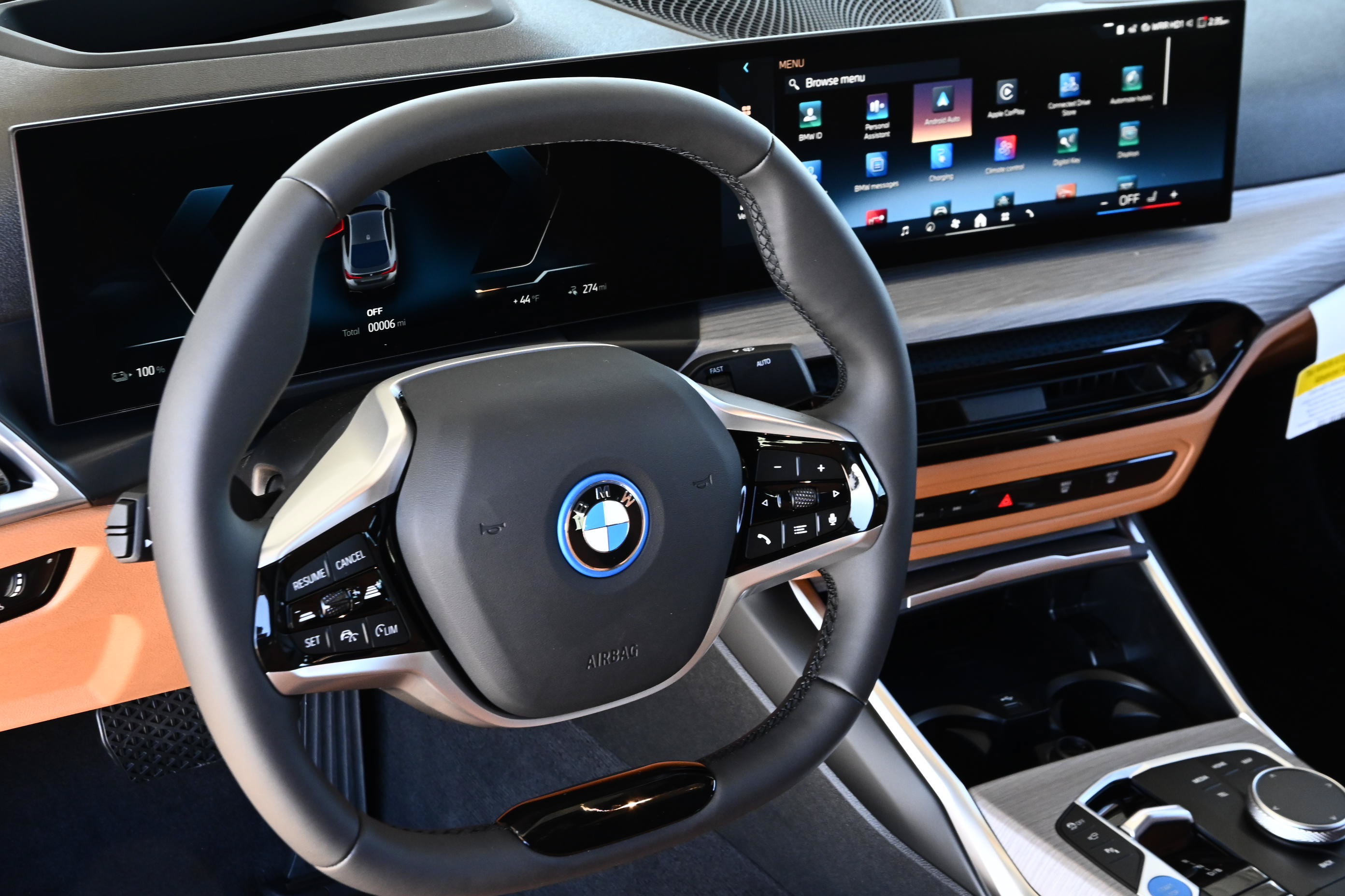 Used 2026 BMW i4 xDrive40i w/ Premium Package AWD/4WD image 11