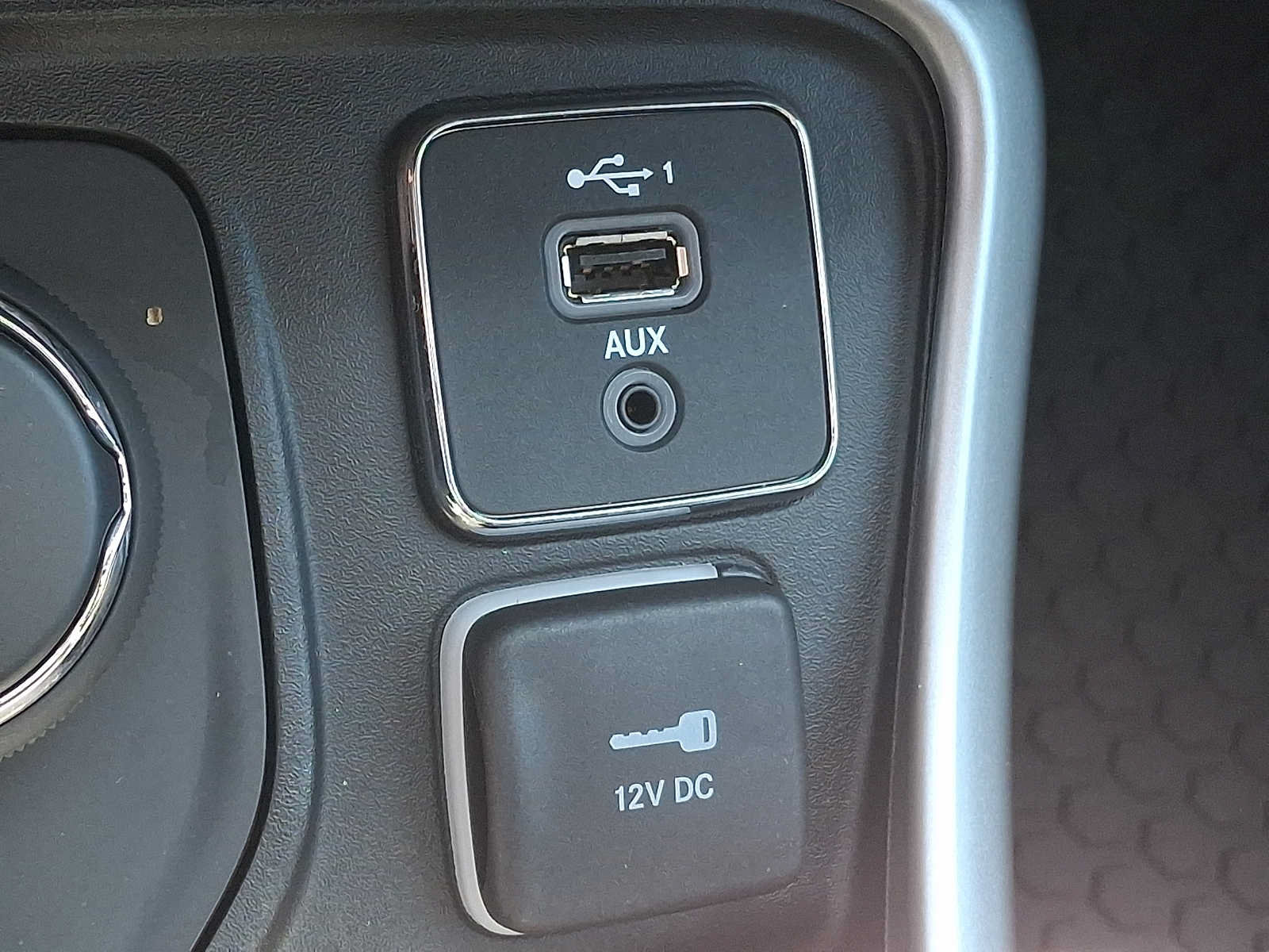 Used 2020 Jeep Compass Latitude w/ Popular Equipment Group AWD/4WD image 20