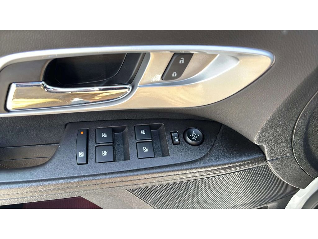 Used 2015 Chevrolet Equinox LS FWD image 18
