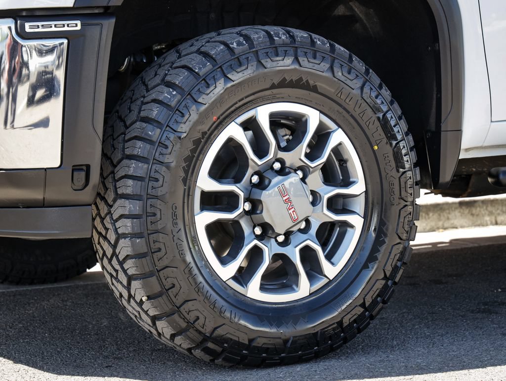 Used 2025 GMC Sierra 3500 SLE w/ SLE Convenience Package AWD/4WD image 11