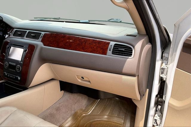 Used 2012 Chevrolet Tahoe LT RWD image 19