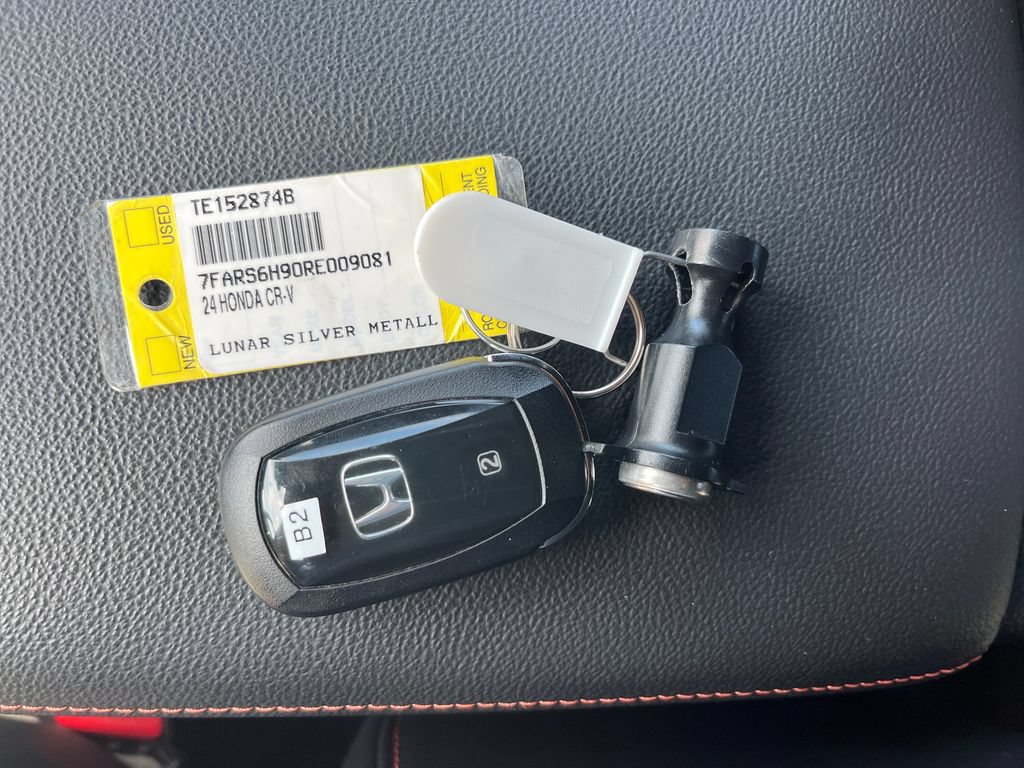 Used 2024 Honda CR-V Sport Touring image 10