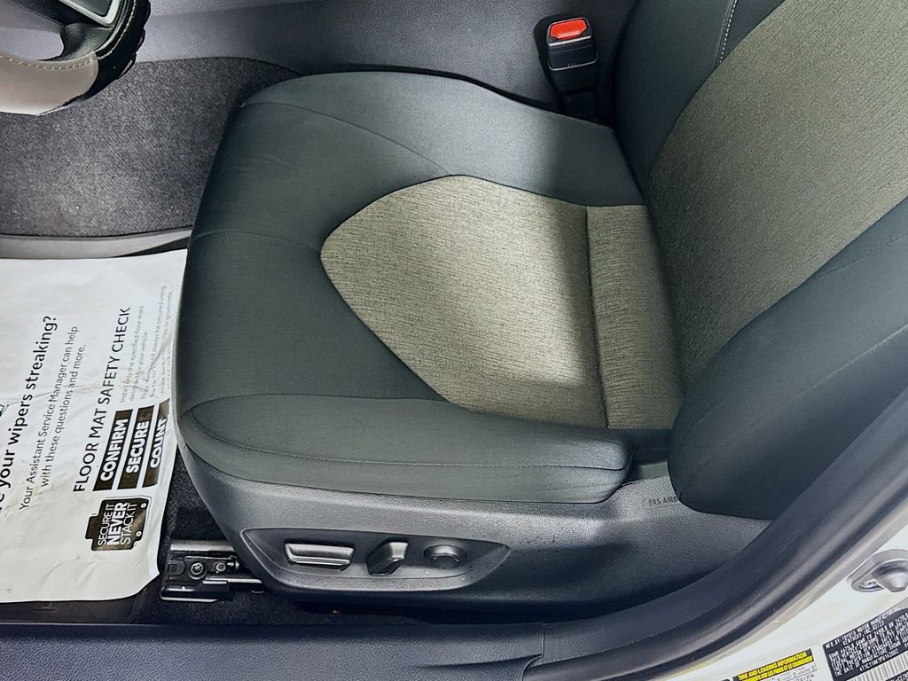 Certified 2023 Toyota Camry LE FWD image 13