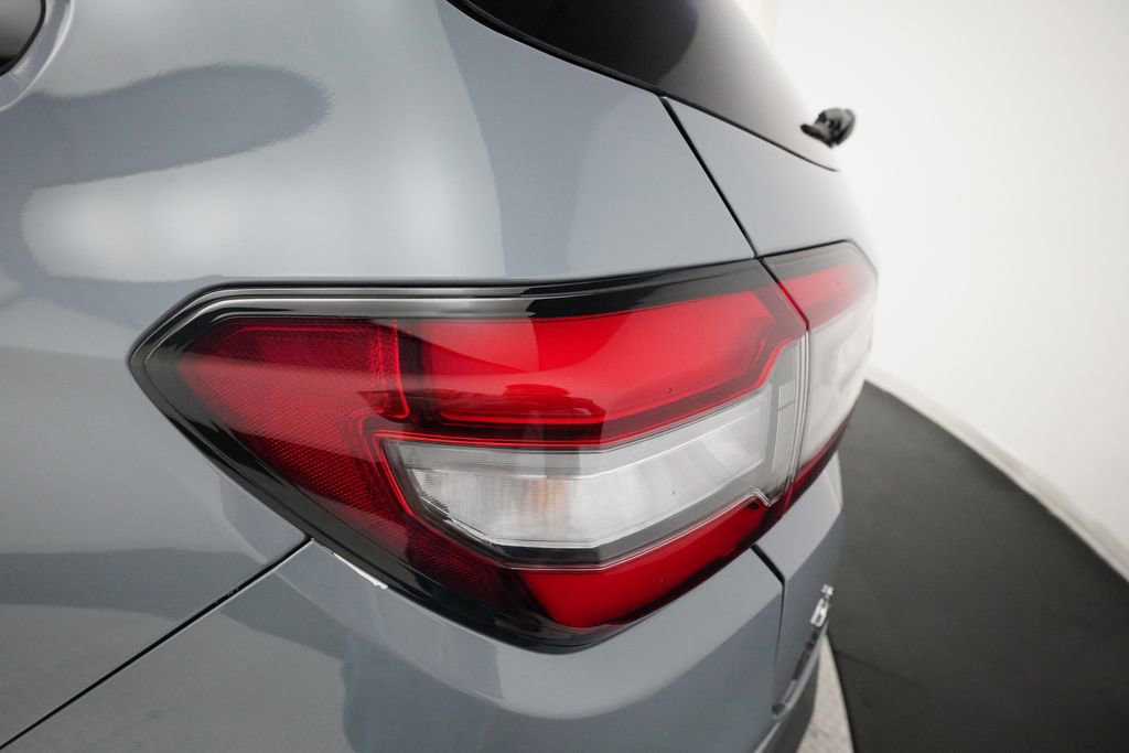 Certified 2025 Honda Pilot Black Edition image 33