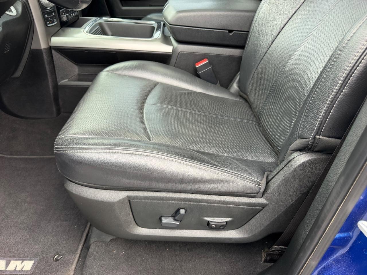 Used 2018 RAM 1500 Sport image 20