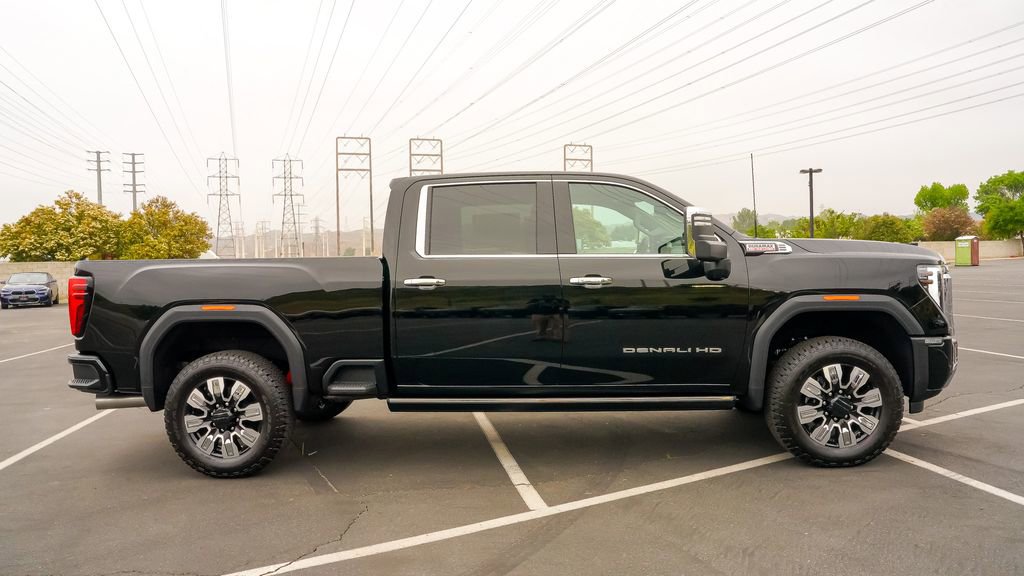New 2025 GMC Sierra 2500 Denali w/ Denali Reserve Package image 7