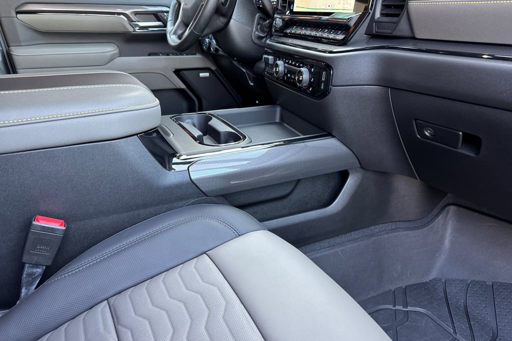 Certified 2025 Chevrolet Silverado 2500 ZR2 w/ Technology Package image 17