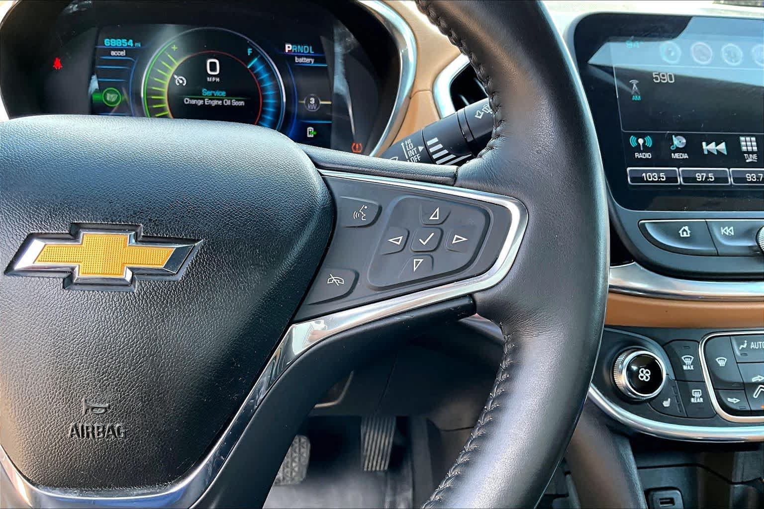 Used 2017 Chevrolet Volt Premier w/ Driver Confidence II Package FWD image 25