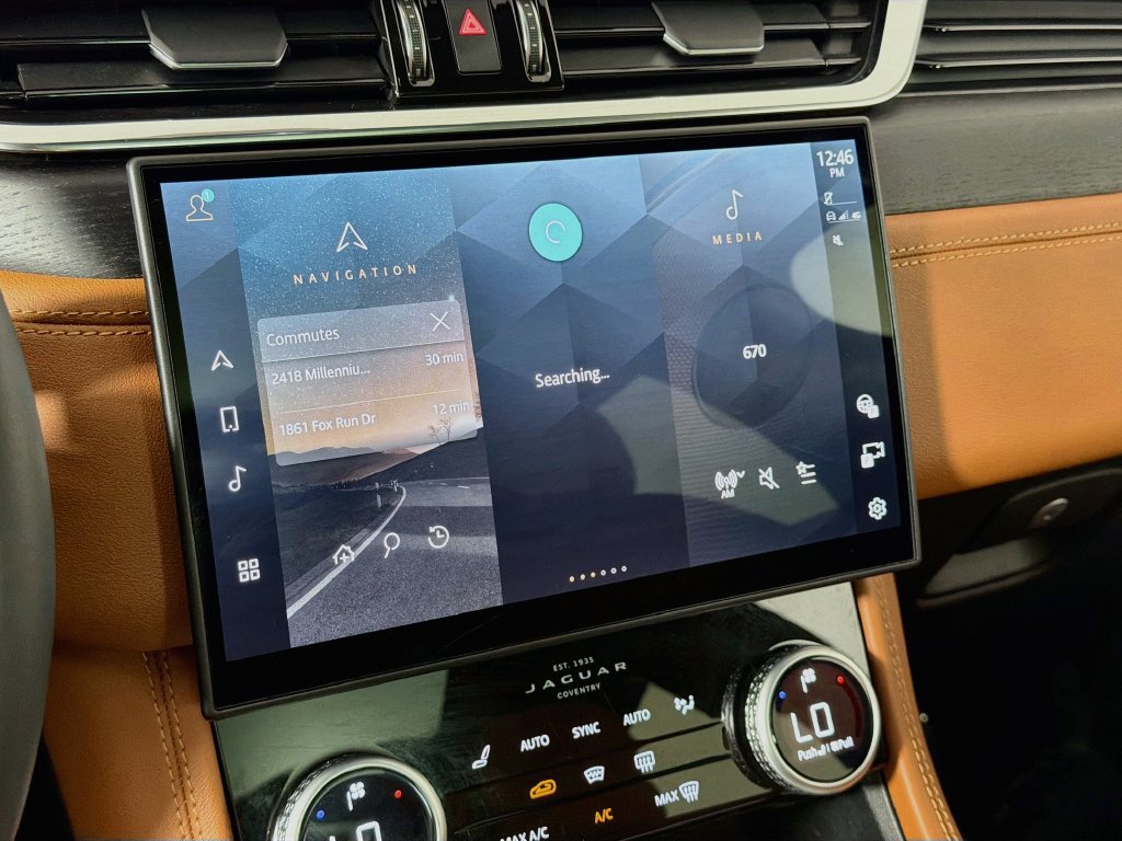 Used 2025 Jaguar F-PACE R-Dynamic S AWD/4WD image 11