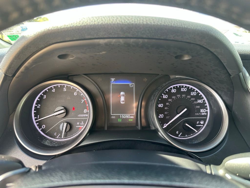Used 2024 Toyota Camry SE image 12
