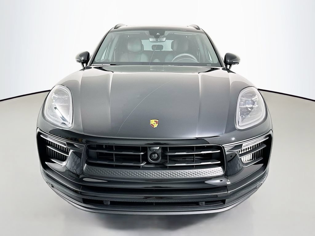 Certified 2025 Porsche Macan S AWD/4WD image 6