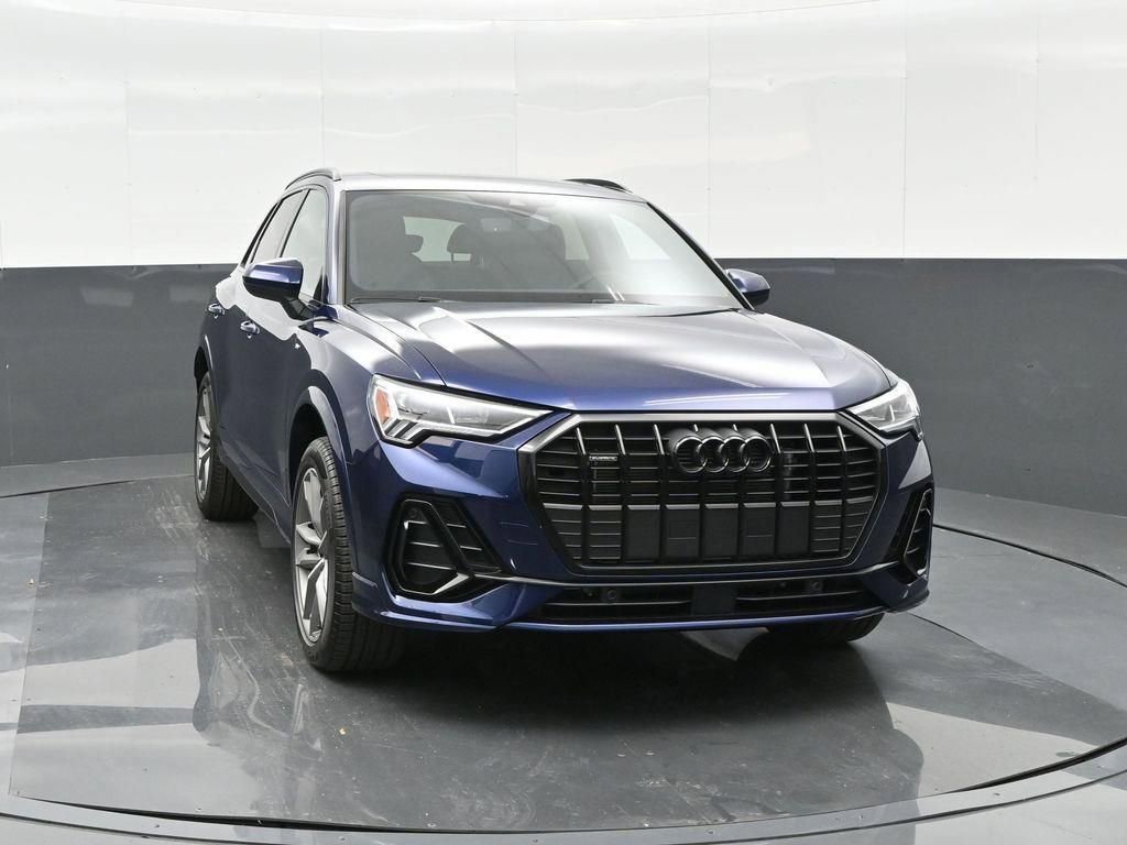 New 2025 Audi Q3 2.0T Premium image 2