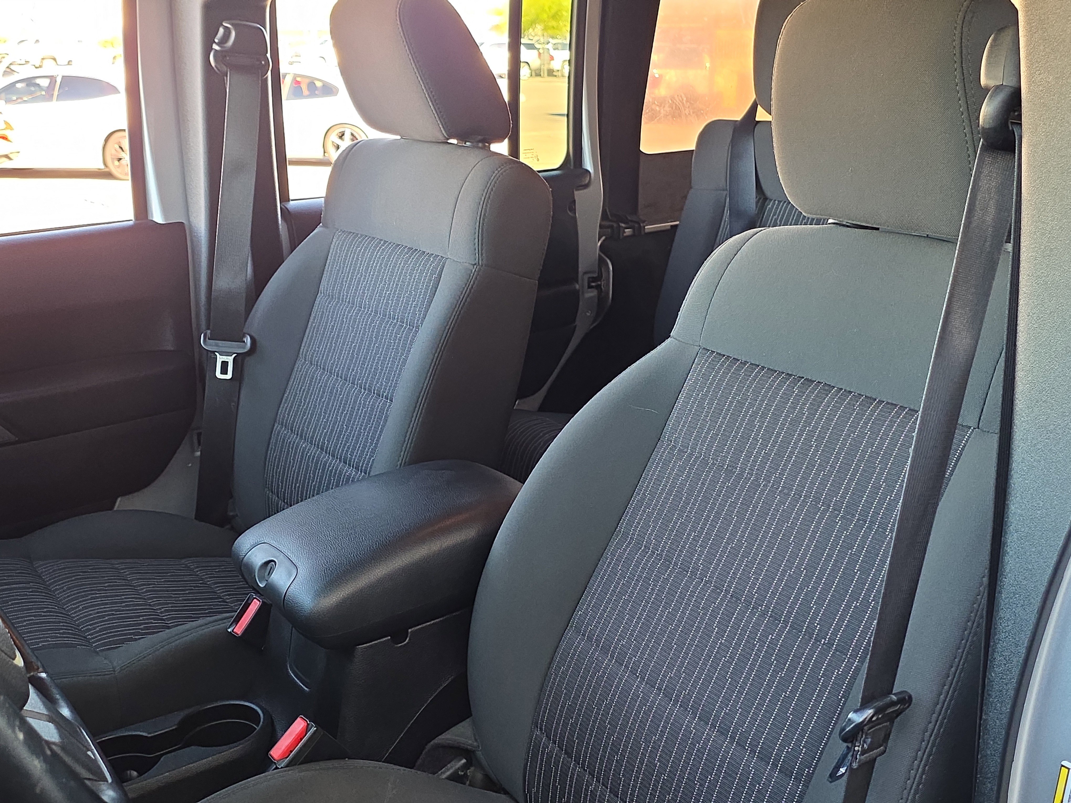 Used 2012 Jeep Wrangler Unlimited Sport image 12