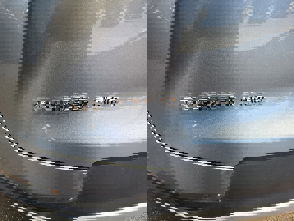 Used 2025 Chevrolet Blazer LT image 11