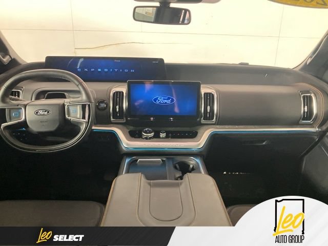 Used 2025 Ford Expedition Tremor AWD/4WD image 19