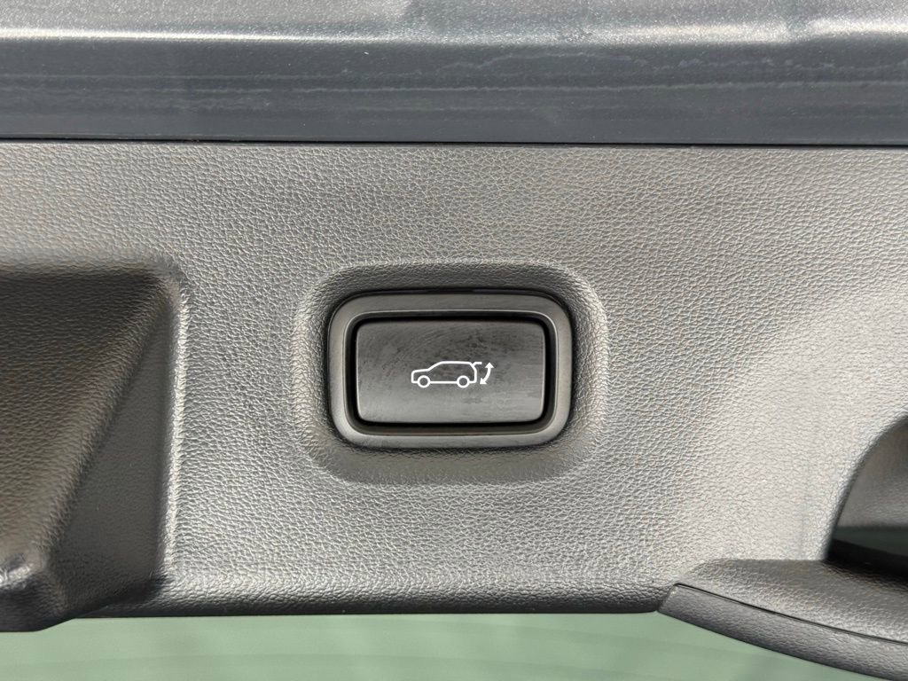 Used 2023 Hyundai Ioniq 5 Limited w/ Cargo Package RWD image 5