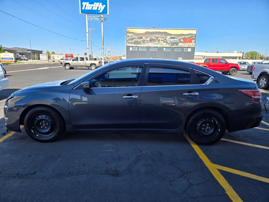 Used 2013 Nissan Altima 2.5 S FWD image 6