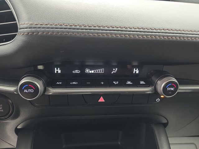 Used 2024 MAZDA MAZDA3 s image 32