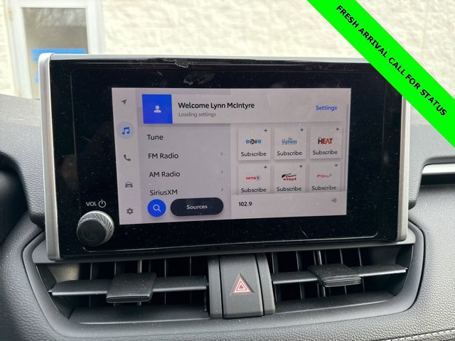 Used 2025 Toyota RAV4 XLE w/ Convenience Package image 27