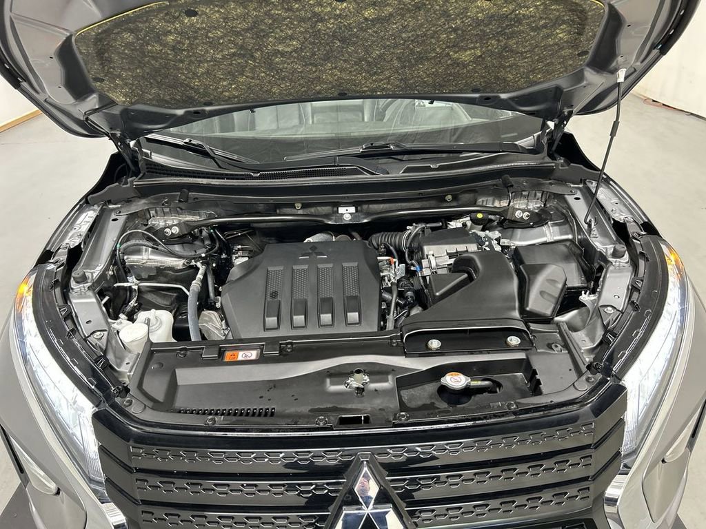 Used 2023 Mitsubishi Eclipse Cross SEL image 25