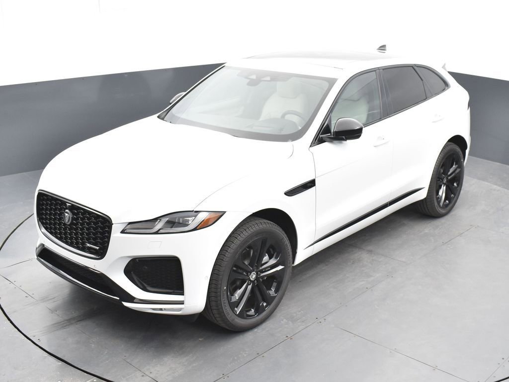Certified 2025 Jaguar F-PACE R-Dynamic S image 29