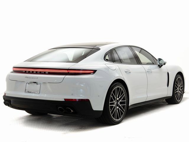 Certified 2025 Porsche Panamera 4 image 31