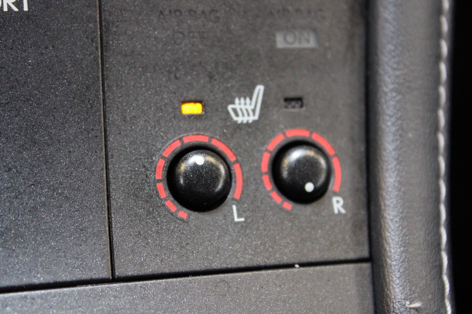 Used 2013 Lexus CT 200h w/ Premium Pkg w/Backup Camera image 21