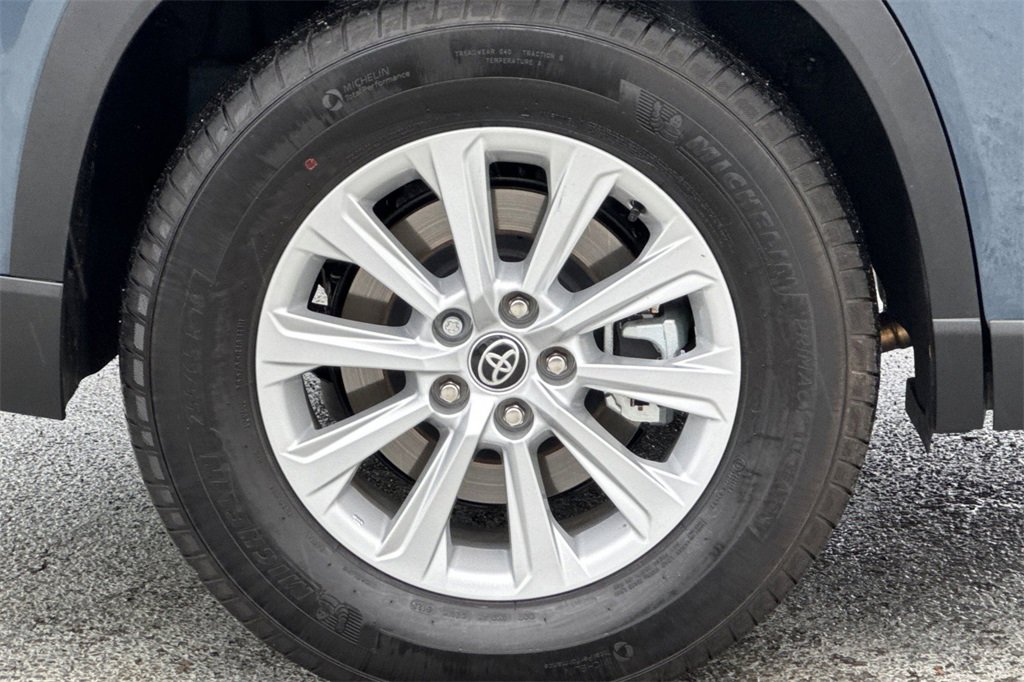 Used 2024 Toyota Grand Highlander AWD Hybrid image 25