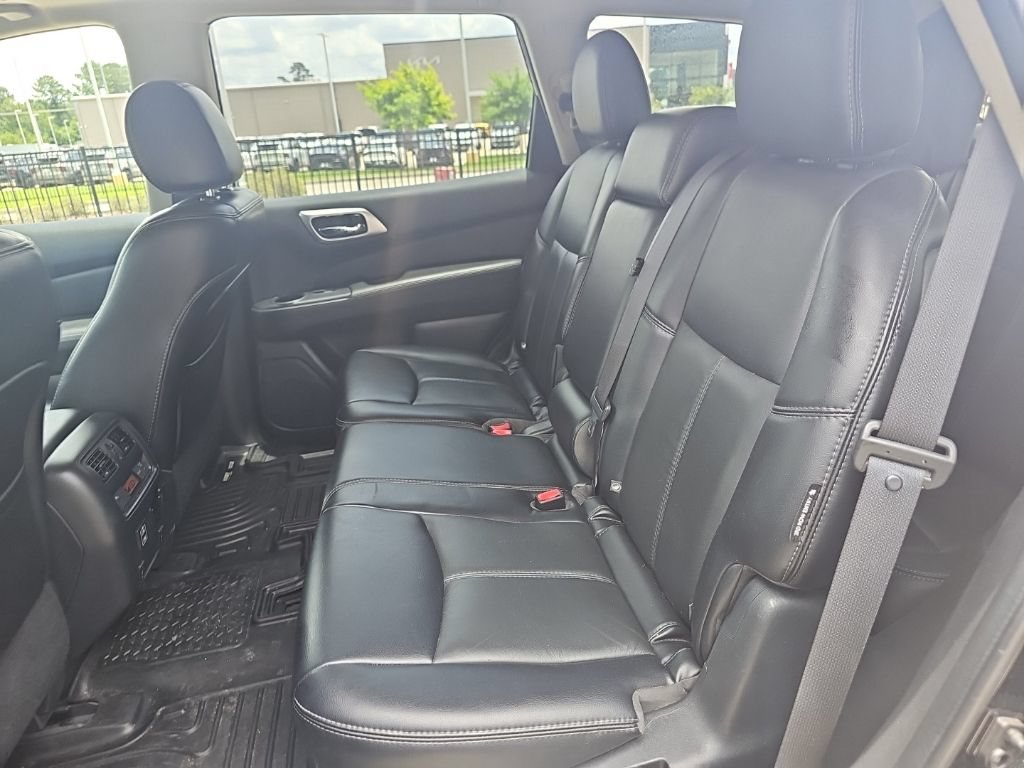 Used 2018 Nissan Pathfinder SL w/ SL Premium Package AWD/4WD image 15