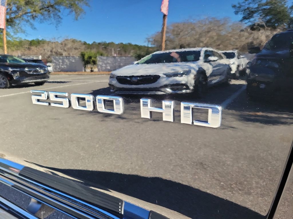 Certified 2025 Chevrolet Silverado 2500 LTZ w/ LTZ Convenience Package image 8