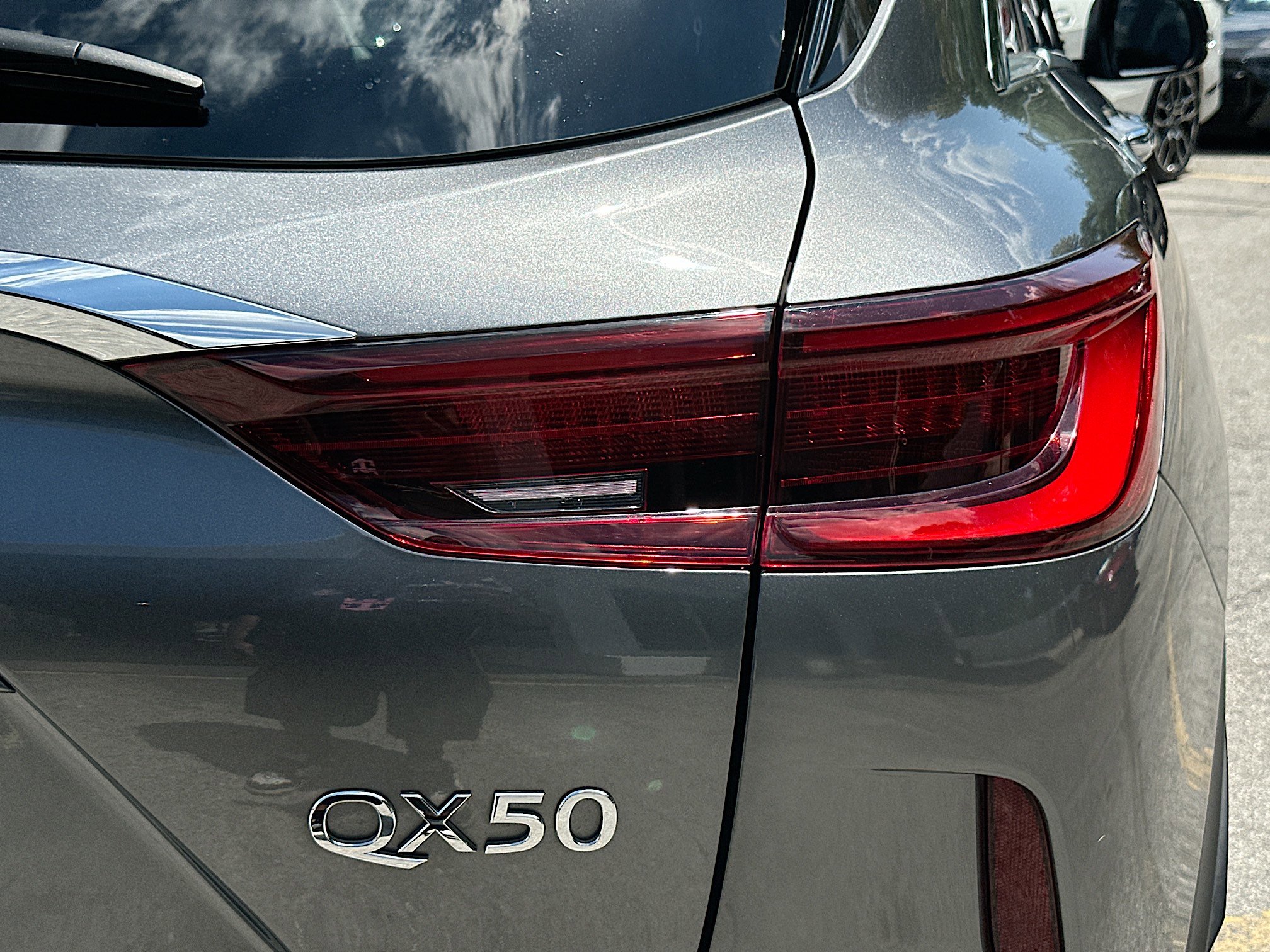 Used 2023 INFINITI QX50 Luxe w/ Cargo Package FWD image 32