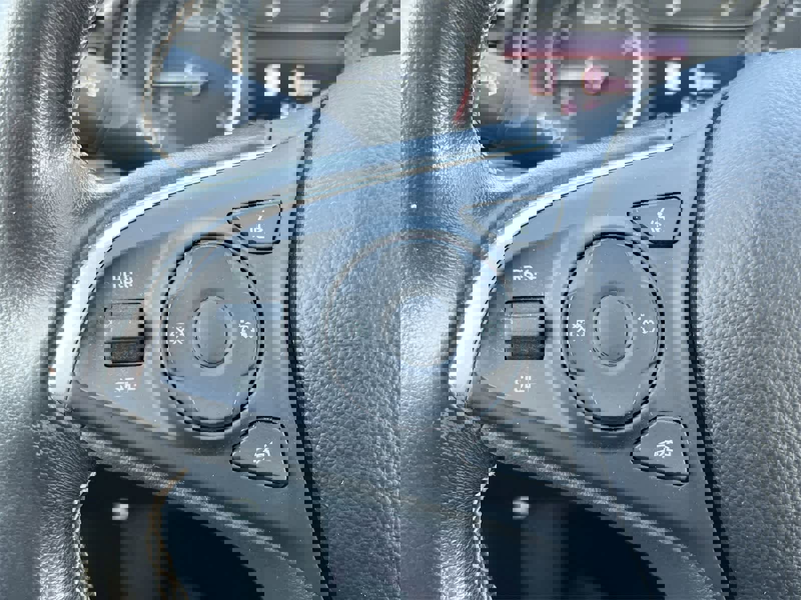 Used 2018 Buick Regal Preferred w/ Sights and Sounds Package image 23