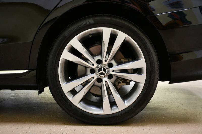 Used 2019 Mercedes-Benz C 300 4MATIC Sedan image 10