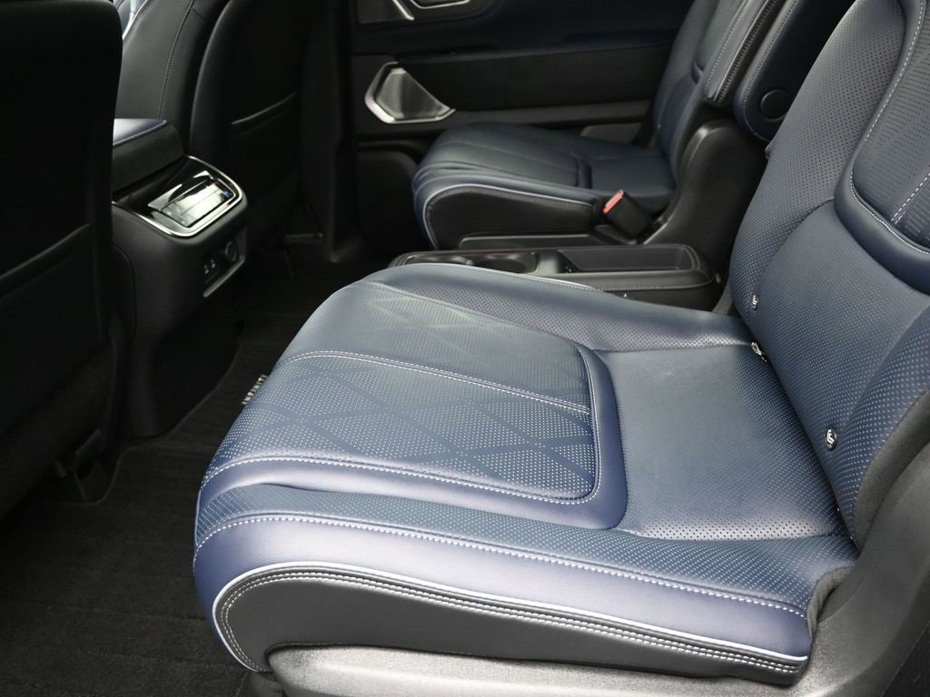 New 2026 INFINITI QX80 4WD w/ Sport Exterior Package image 16