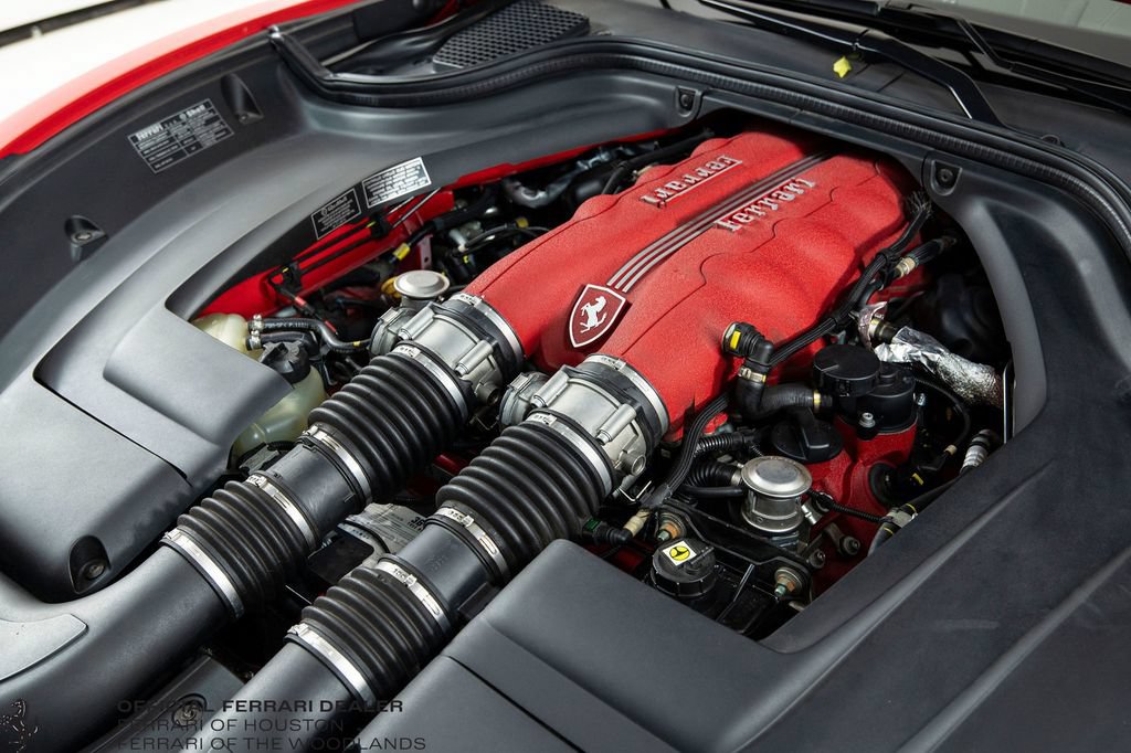 Used 2010 Ferrari California RWD image 40