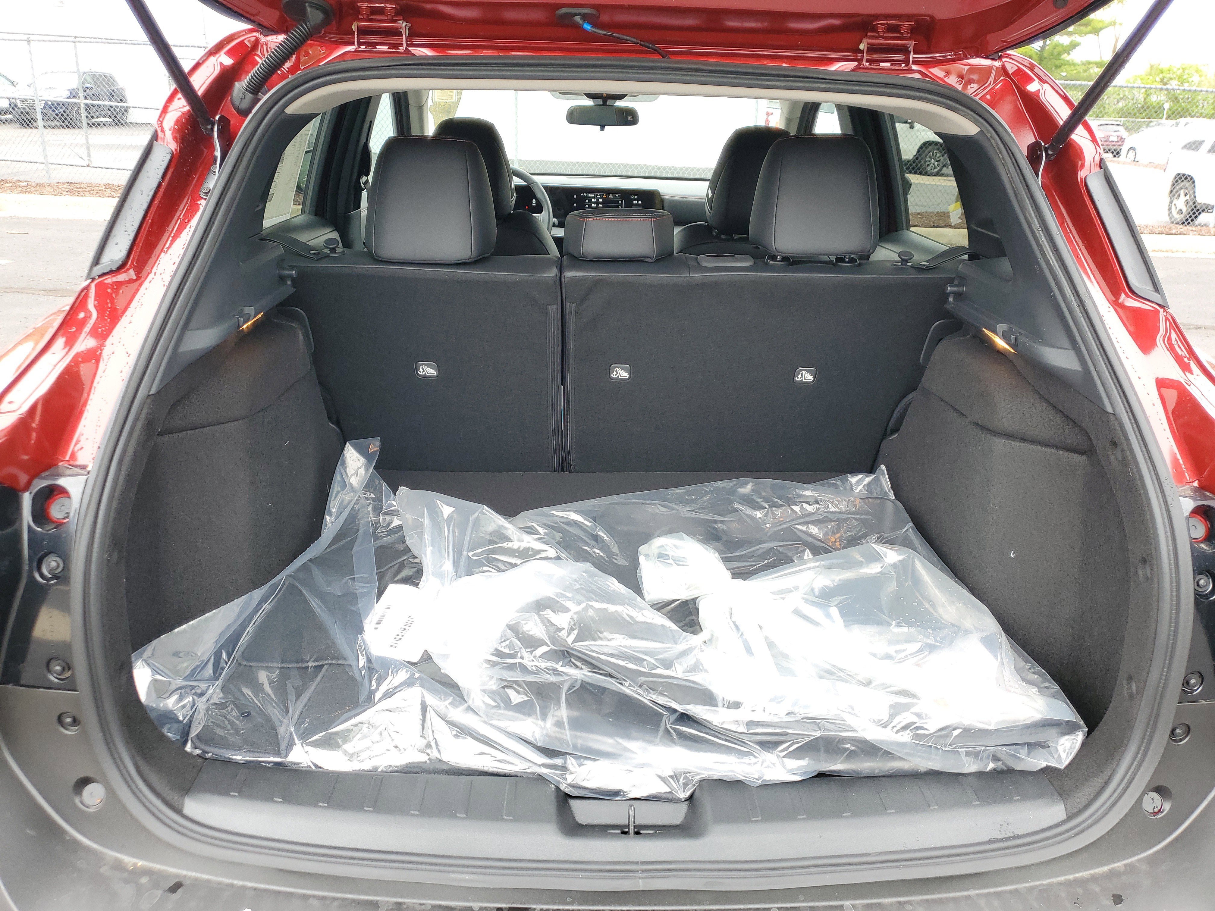 New 2026 Nissan Kicks SR w/ SR Premium Package AWD/4WD image 30