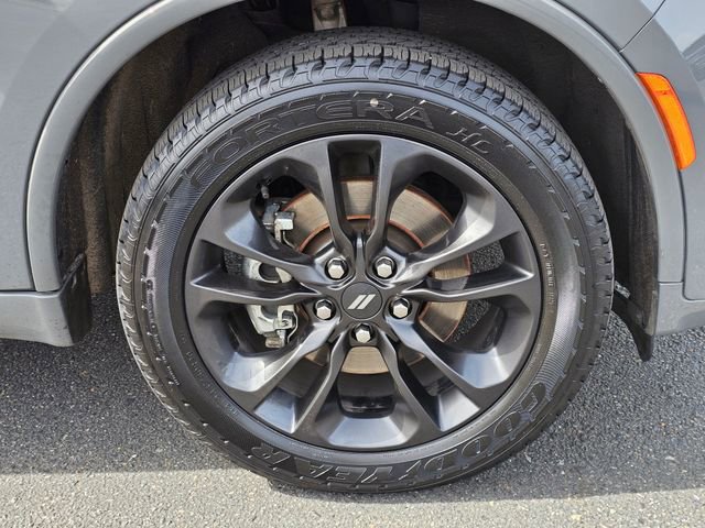 Used 2022 Dodge Durango SXT w/ Blacktop Package image 11