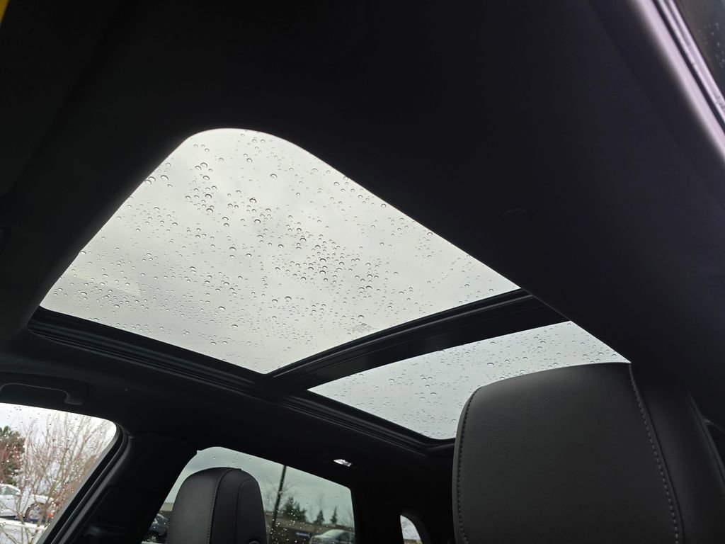 Used 2025 Cadillac XT5 Premium Luxury w/ Technology Package image 24