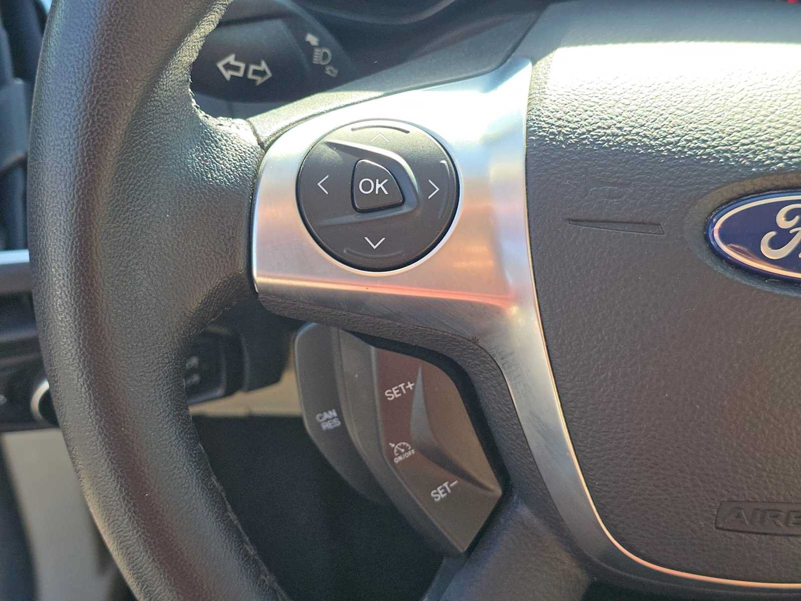 Used 2018 Ford Focus Electric Hatchback FWD image 28