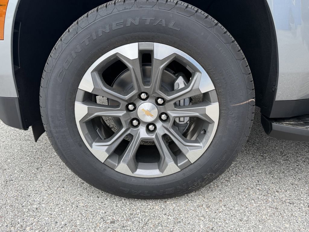 New 2026 Chevrolet Suburban LS RWD image 26