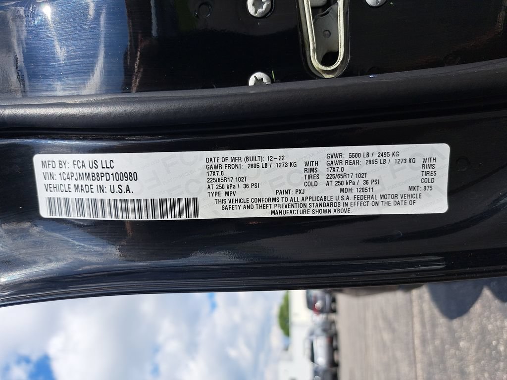 Certified 2023 Jeep Cherokee Altitude Lux AWD/4WD image 34
