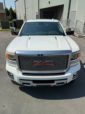 Used 2016 GMC Sierra 3500 Denali w/ Duramax Plus Package AWD/4WD image 14