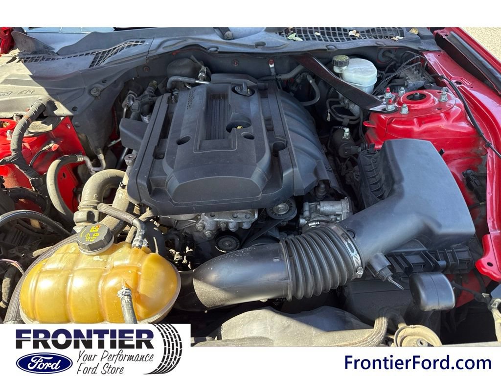 Used 2015 Ford Mustang Coupe RWD image 6