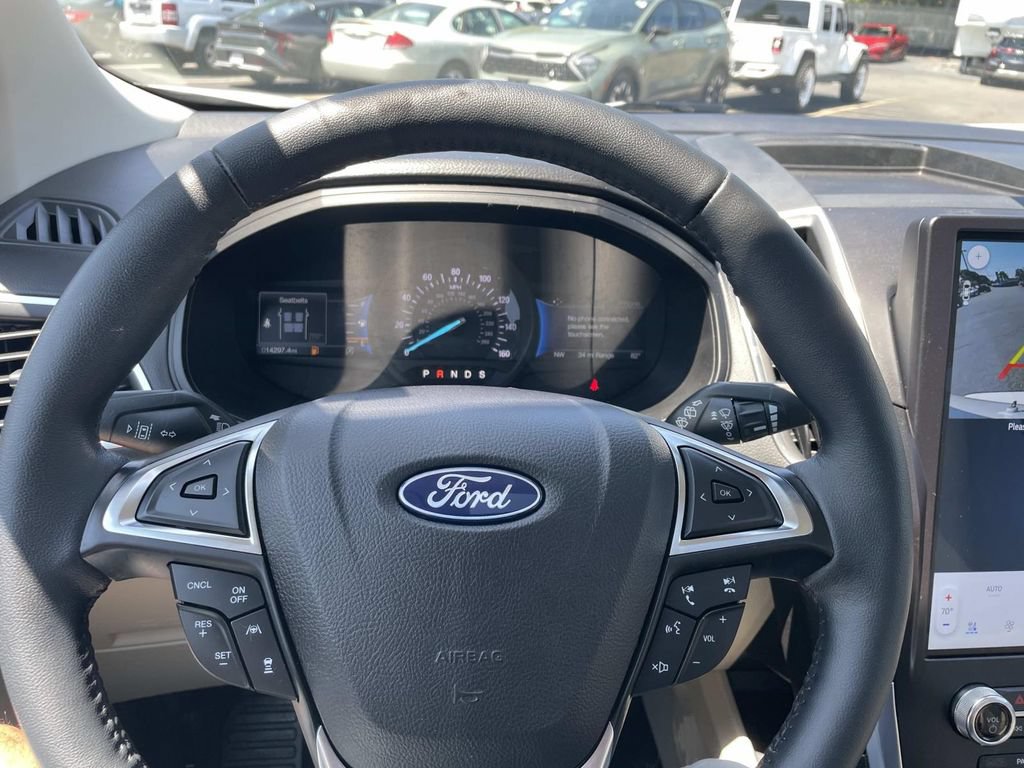 Used 2024 Ford Edge Titanium w/ Titanium Elite Package AWD/4WD image 29